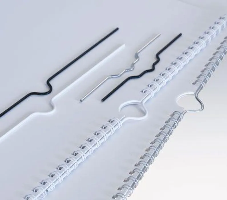Hlavný obrázok produktu háčky bílé 150mm do kalendářové vazby